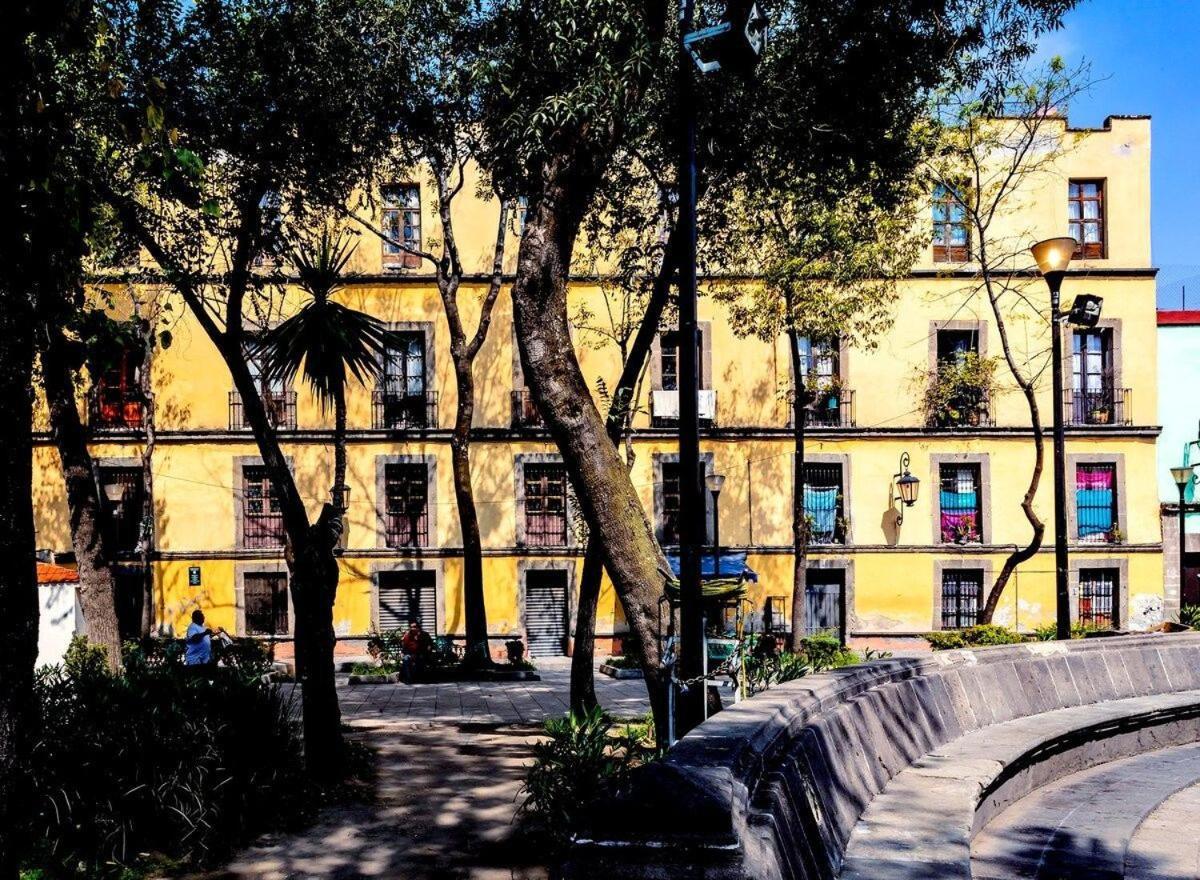 Muuuy Mexicano A 2 Cuadras Del Zocalo Kota Meksiko Bagian luar foto